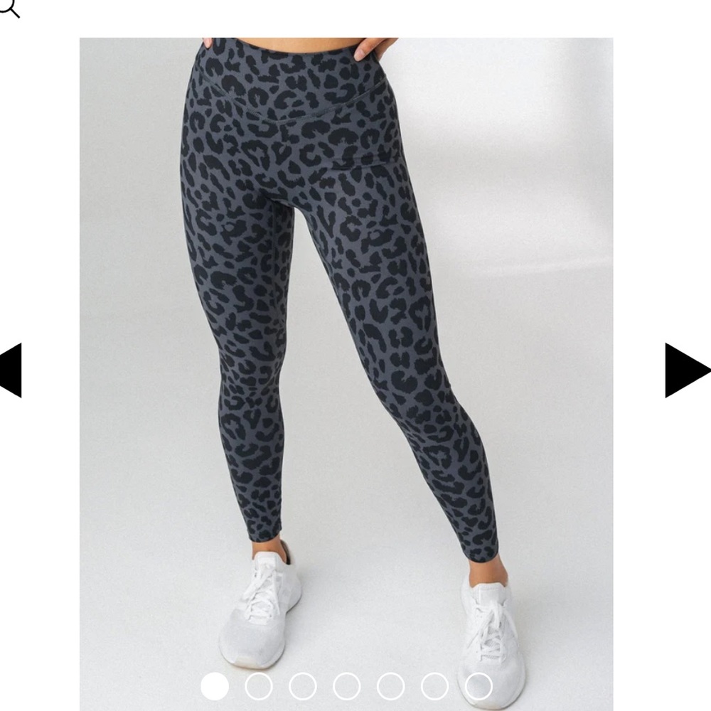 Vitality / Balance Athletica - Ascend Pant - king cheetah midnight - Small